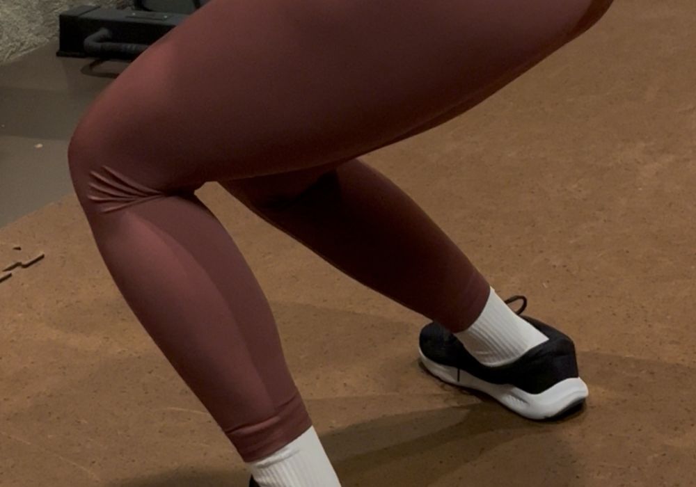 Knees falling in in a squat